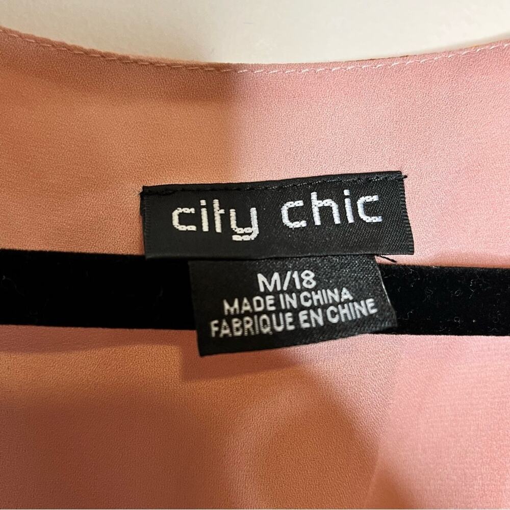 CITY CHIC blush pink floral surplice short boho floral dress size 18 spring - Picture 7 of 8